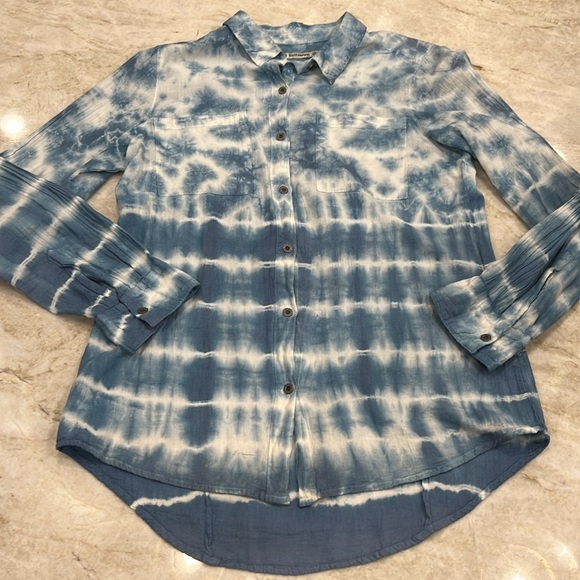 Ruff Hewn Tie Dye Button Down Shirt Blue &‎ White (Fits Like Small) - Picture 4 of 12